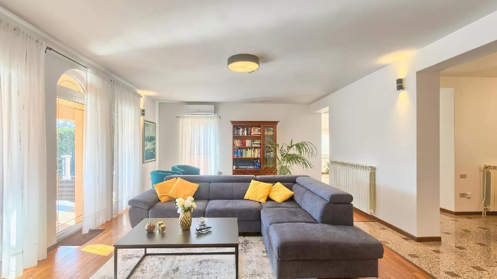 Ferienhaus Mit Privatpool Fuer 14 Personen Ca 480 Qm In Pula-Fondole, Istrien Istrische Riviera 0*, Pula Croatia